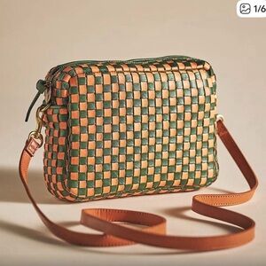Chic Woven Crossbody Bag in Green and Brown